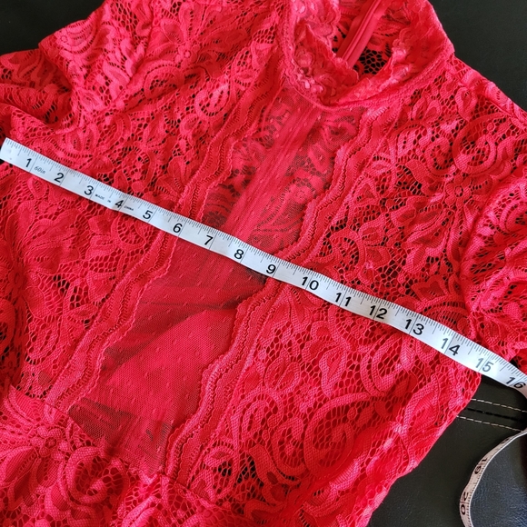 NEW Express Sexy Red Lace Sheath Dress - Size 6 - Picture 10 of 12